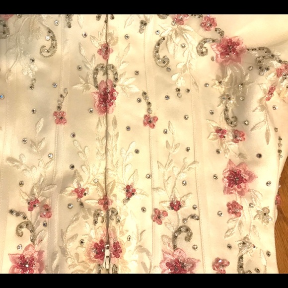 pink/white off-shoulder quinceanera ball dress - Picture 15 of 16